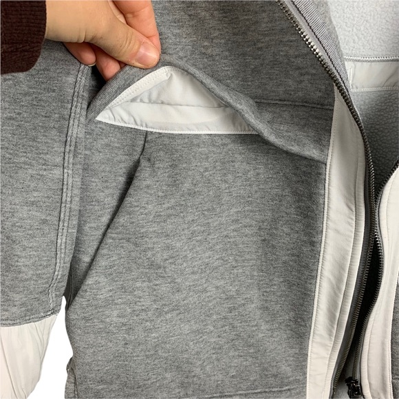 Lululemon Light as Warmth Jacket in Heathered Medium Grey / White - Picture 7 of 16